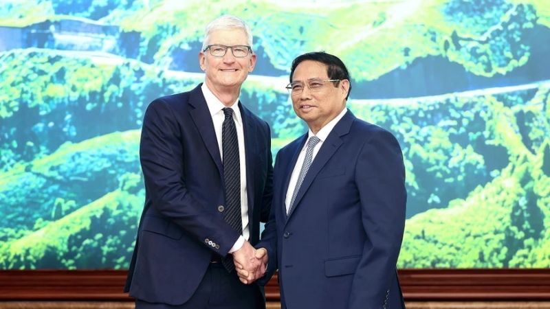 Thủ tướng đề nghị Apple hỗ trợ đào tạo nguồn nhân lực chất lượng cao