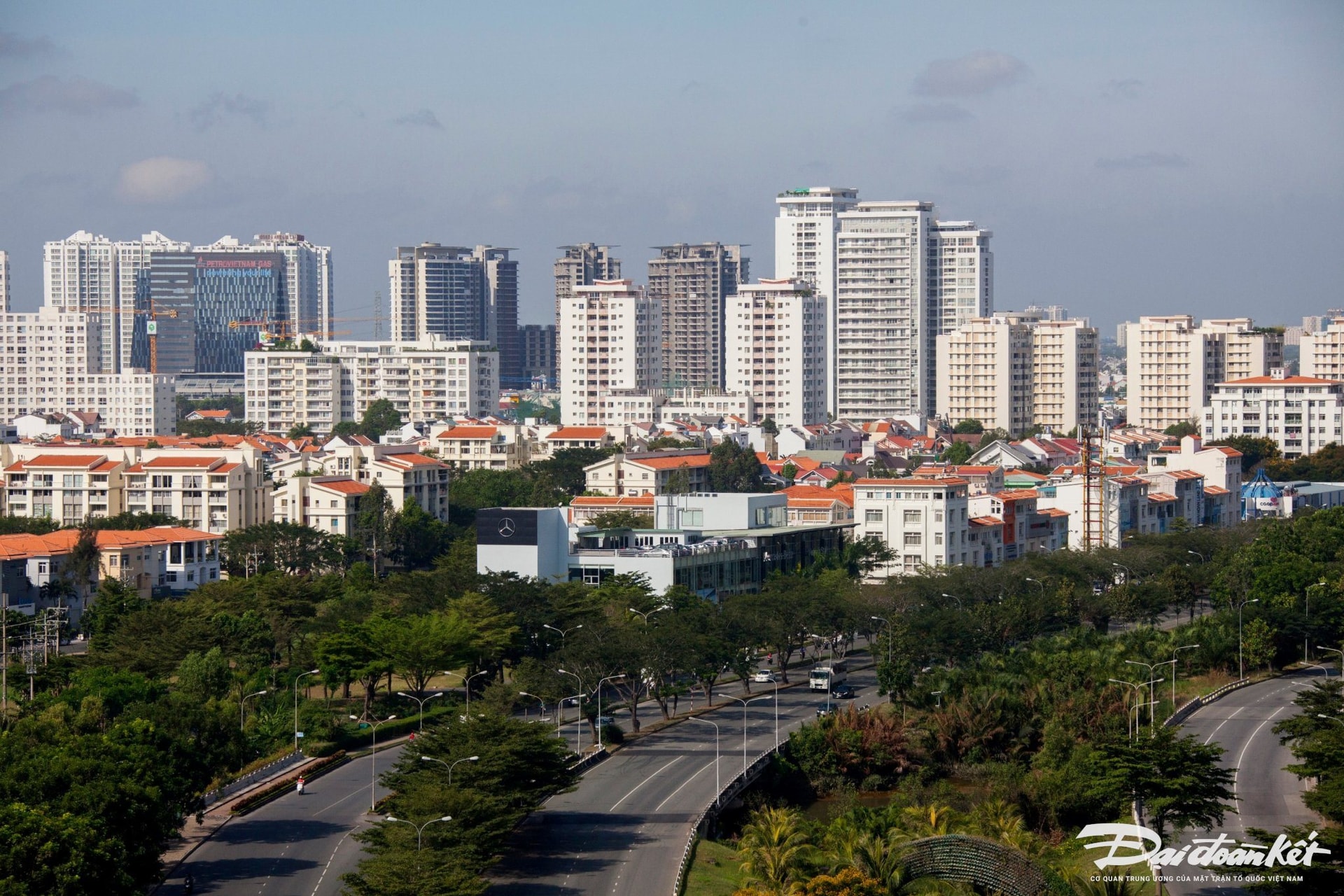 TP Hồ Chí Minh: Góp ý thí điểm làm nhà ở thương mại thông qua thỏa thuận quyền sử dụng đất