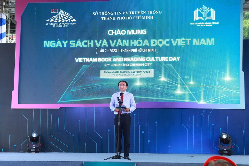 Nhà nghiên cứu 103 tuổi chào mừng Ngày sách và Văn hoá đọc cùng giới trẻ