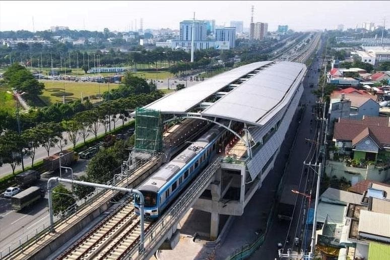 Doanh thu metro số 1 đạt gần 12 tỷ đồng trong dịp Tết