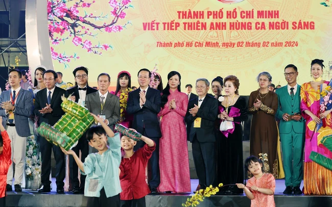 XUÂN QUÊ HƯƠNG 2024: ĐẶC SẮC CHƯƠNG TRÌNH NGHỆ THUẬT “THÀNH PHỐ HỒ CHÍ MINH – VIẾT TIẾP THIÊN ANH HÙNG CA NGỜI SÁNG”