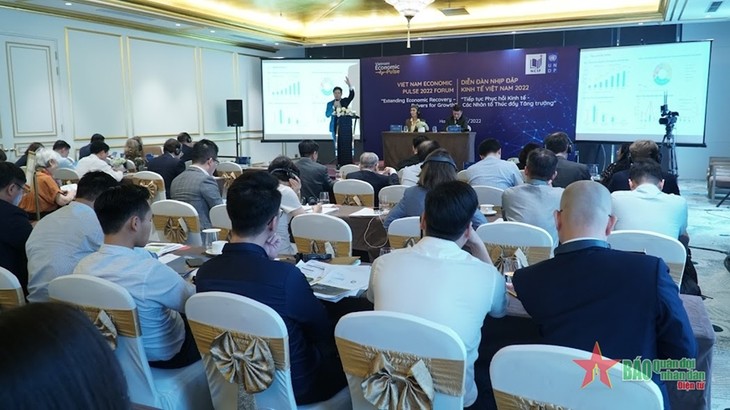 GDP Việt Nam năm 2023 có thể đạt 6,7%