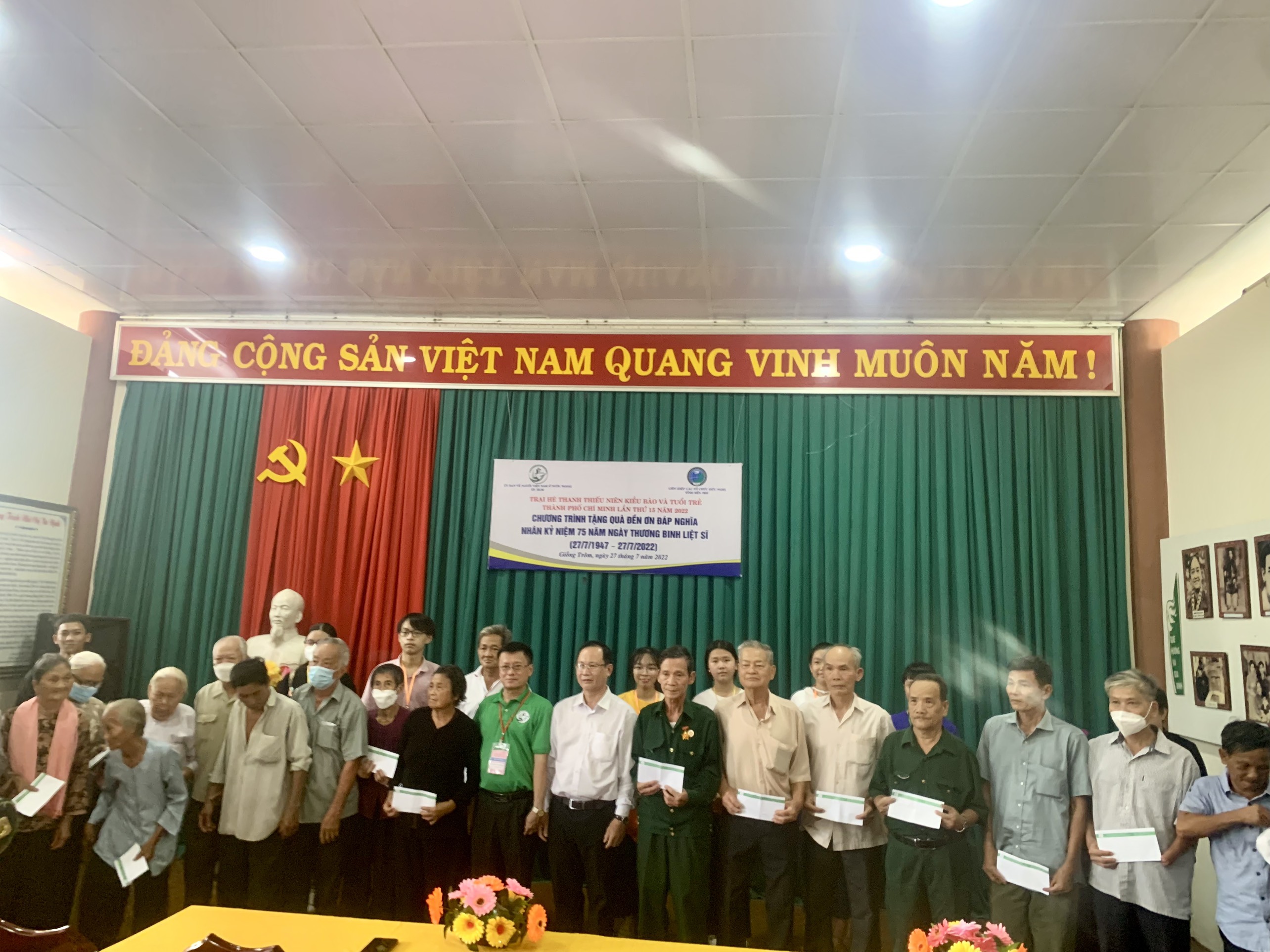 Trại hè Thanh thiếu niên kiều bào và tuổi trẻ Thành phố lần thứ 15 năm 2022: Thiết thực với các hoạt động đền ơn đáp nghĩa