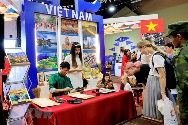 Ban be quoc te an tuong voi van hoa Viet Nam tai Army Games 2022 hinh anh 1