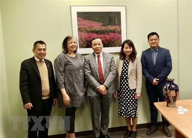 Viet Nam-Canada thuc day quan he giua cac dia phuong, doanh nghiep hinh anh 1