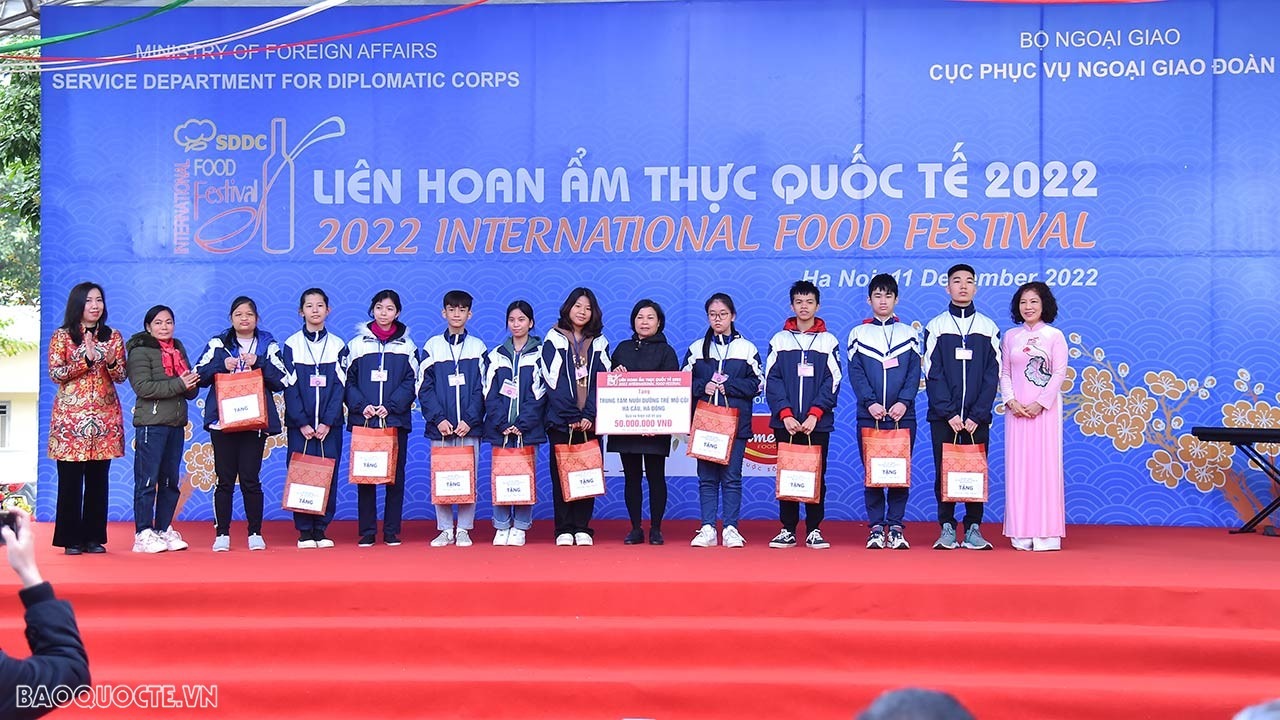 Liên hoan ẩm thực quốc tế năm 2022 cũng sẽ tiếp nối tinh thần tương thân tương ái của những mùa liên hoan trước. Số tiền do các nhà hảo tâm đóng góp trong các kỳ liên hoan khoảng gần 5 tỷ đồng đã được sử dụng vào các hoạt động từ thiện cho trẻ em mồ côi, người khuyết tật, phụ nữ nghèo và các hoàn cảnh khó khăn trên cả nước.