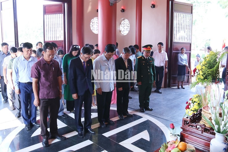 Kỷ niệm Ngày sinh Chủ tịch Hồ Chí Minh tại Lào ảnh 1